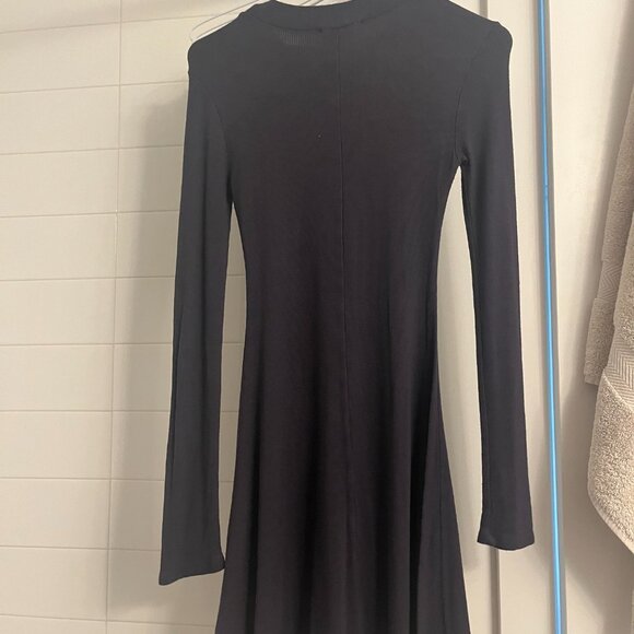 Lush - Mockneck long sleeve ribbed dress - Picture 2 of 3